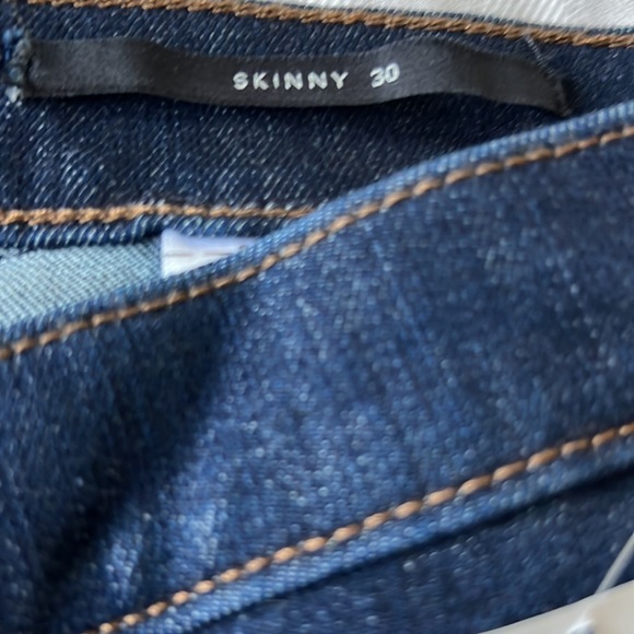 Banana Republic Mid- Rise skinny Suzy jean Medium Wash size 30 - Picture 10 of 14